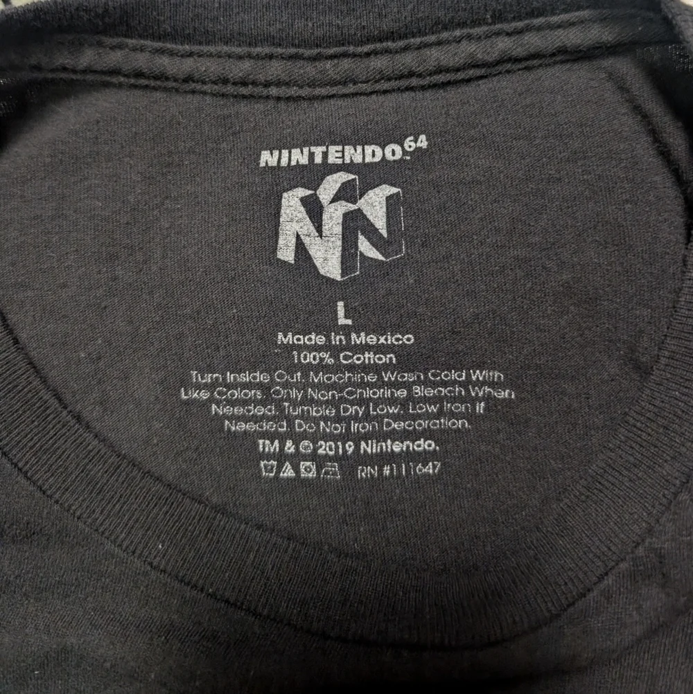 Nintendo 64 Black T-Shirt N64 Logo Over Stripes Men's Large Vintage Look EUC
